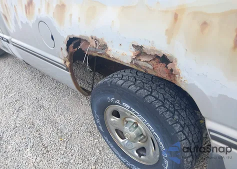 1995 Dodge Ram 1500 z USA, uszkodzony, nr VIN 1B7HC16Y0SS304370